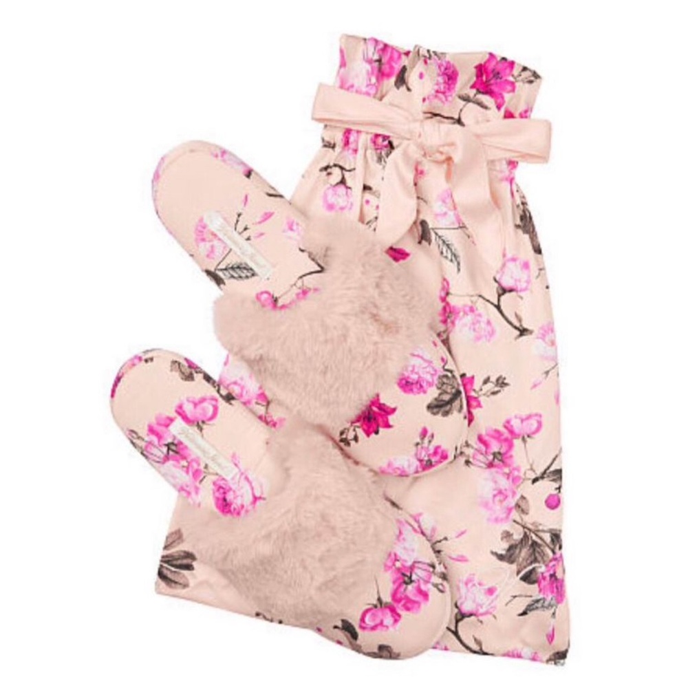 New Victoria’s Secret Satin Slippers